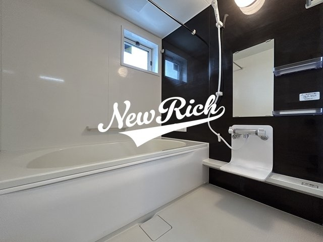 伊勢崎市美茂呂町のアパートの浴室