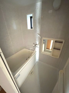 府中市白糸台６丁目のテラスの浴室