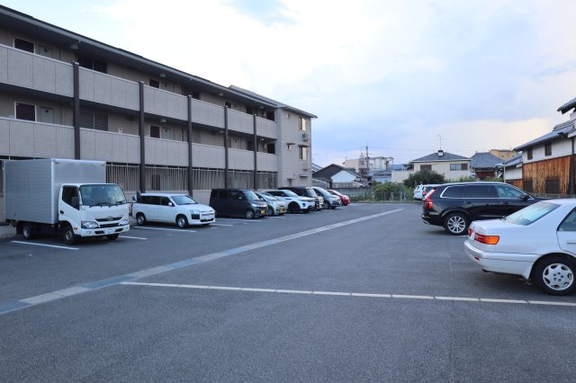 Ｌａ　ｌｕｃｅ　小泉（ラ　ルーチェ）のエントランス