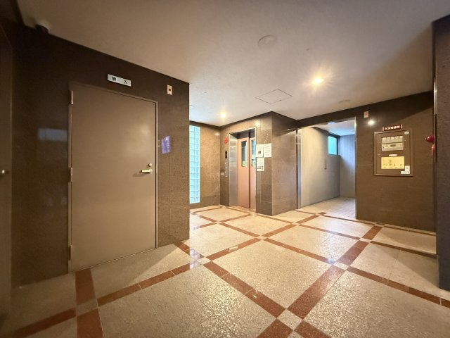 ピーノ長居のエントランス