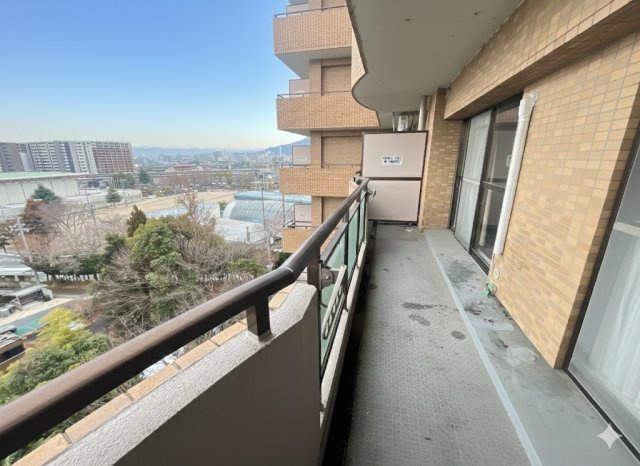 ネオハイツ皇子が丘のバルコニー