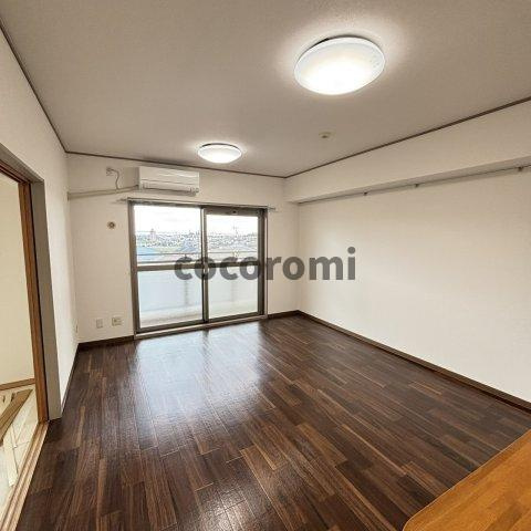 東香里野村マンションの内装