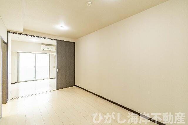 レックス湘南藤沢レジデンスの居間・リビング| 10帖　LDK