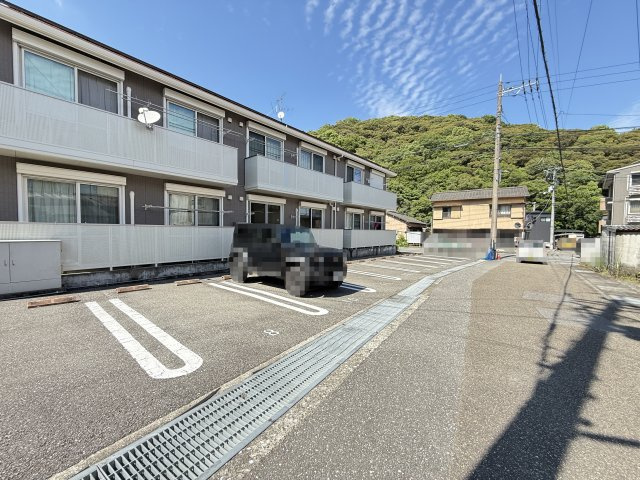 シャーメゾン・コディーノB棟の駐車場