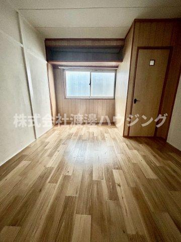 門真市岸和田1丁目一戸建の洋室