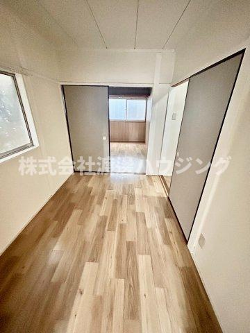 門真市岸和田1丁目一戸建の洋室