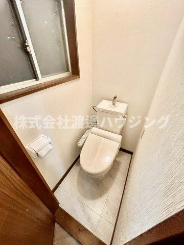 門真市岸和田1丁目一戸建のトイレ|1.2階共にトイレございます。