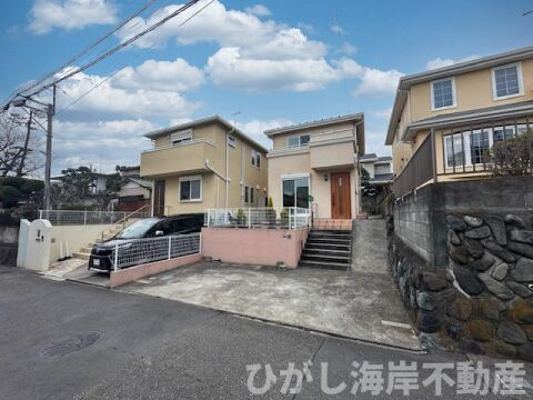 藤沢市鵠沼藤が谷２丁目　中古戸建の前面道路含む現地写真|新規リフォーム完了！　現地外観