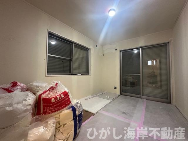 藤沢市鵠沼藤が谷２丁目　新築戸建の寝室|2月17日撮影　リフォーム中　5.5帖　洋室