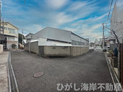 藤沢市鵠沼藤が谷２丁目　新築戸建の前面道路含む現地写真|2月17日撮影　リフォーム中　現地外観