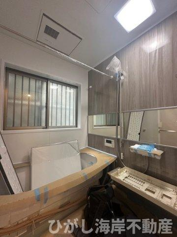 藤沢市鵠沼藤が谷２丁目　新築戸建の浴室|2月17日撮影　リフォーム中　一坪タイプのユニットバス