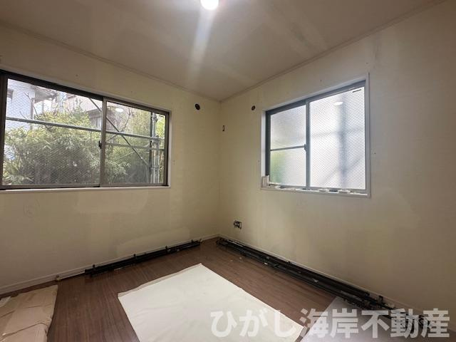 藤沢市鵠沼藤が谷２丁目　新築戸建の洋室|2月17日撮影　リフォーム中　5.2帖　洋室