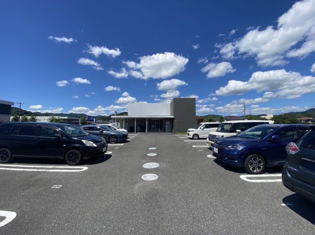 MAISONDUBONHEURの駐車場