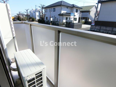 【バルコニー】 | Ｌｕｃｅｎｔｅ | 晴れた日には洗濯物もたくさん干せます。