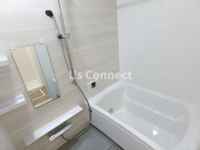 【浴室】 | Ｌｕｃｅｎｔｅ | 追焚き、浴室乾燥付きのお風呂。