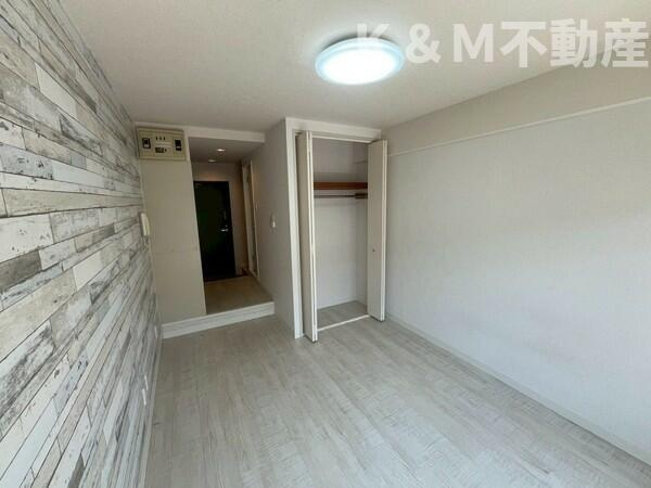 クレセントコート柏の居間・リビング|ゆったりとした居間です