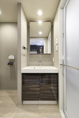 プラウドフラット虎ノ門の独立洗面台|洗面化粧台