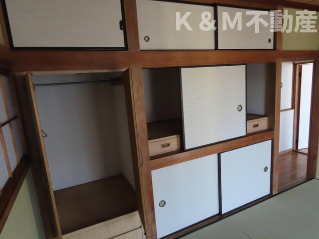 柏市戸建ての内装|明るい室内です