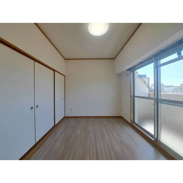 薬師寺ビルヂングの居間・リビング