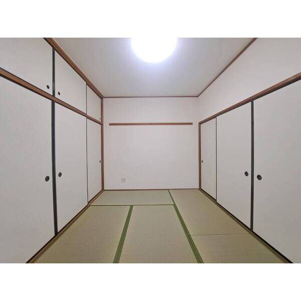 薬師寺ビルヂングの和室