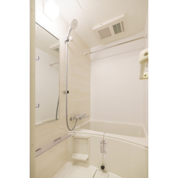 メイクス新栄の浴室