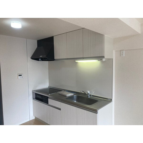 MAPLE ANEST SHINSAKAEのキッチン