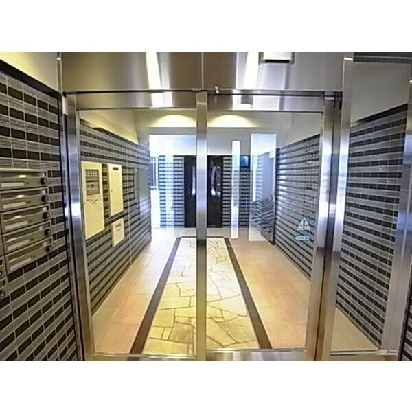 MAPLE ANEST SHINSAKAEのロビー