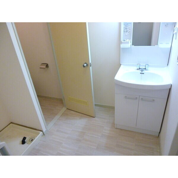 シティアーク新栄の洗面所