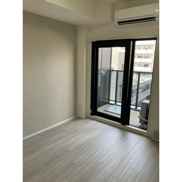 メイクス矢場町Ⅱの居間・リビング