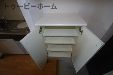 ドミトリー三笠の収納|便利な収納スペースです