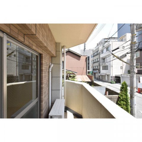 メゾン夕陽ヶ丘の庭