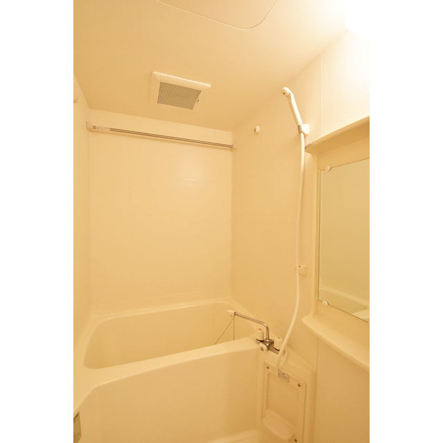 メゾン夕陽ヶ丘の浴室