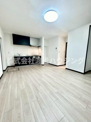 新喜多２丁目一戸建の内装