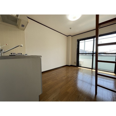 【居間・リビング】 | シーサイドカモシタ | 居室