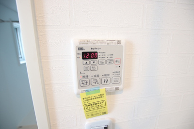 嬉しい浴室乾燥機能付です★