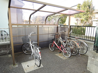 屋根付き駐輪場
