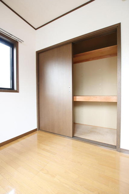 収納スペースあり（洋室）