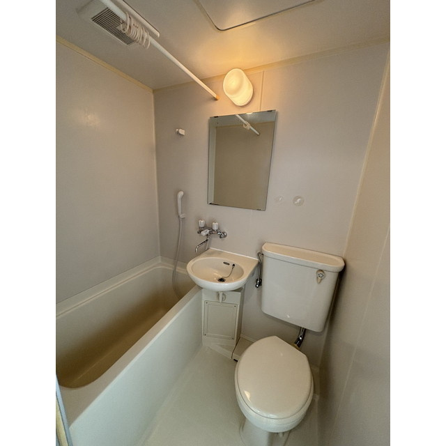 ヴェルディ下馬の浴室|3点UB