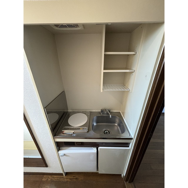 ヴェルディ下馬のキッチン|ミニ冷蔵庫付