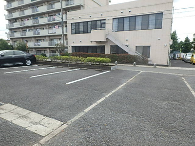 敷地内駐車場　空き要確認