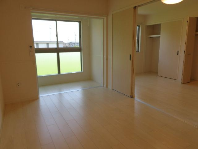 ＮＥＯＭＡＸの内装|室内