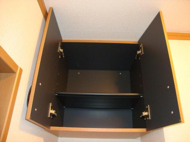 ベル・グラースの収納|下駄箱上段