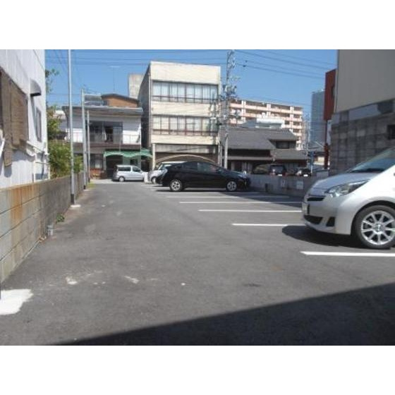 加納本町９丁目浅野駐車場の外観