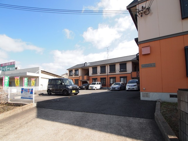 グリーンハイツ箕山の駐車場