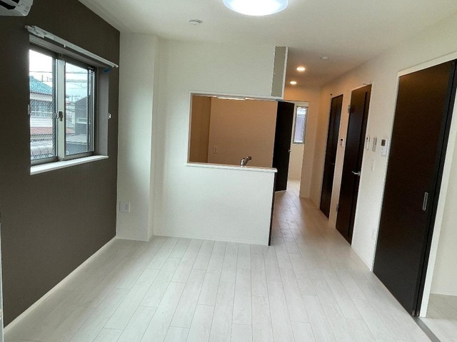 メゾンドカラーズの居間・リビング