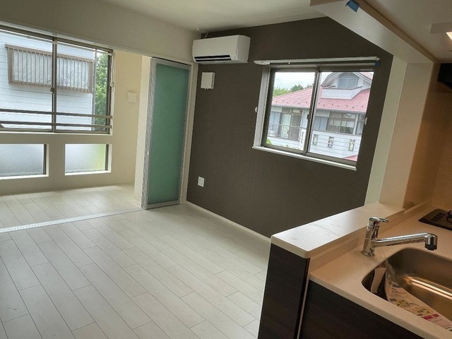 メゾンドカラーズの居間・リビング