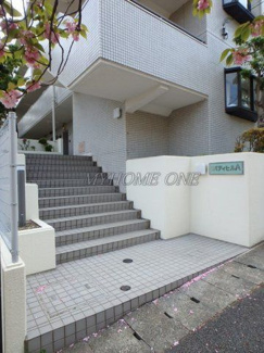 【エントランス】 | リバティヒルＡ | エントランス