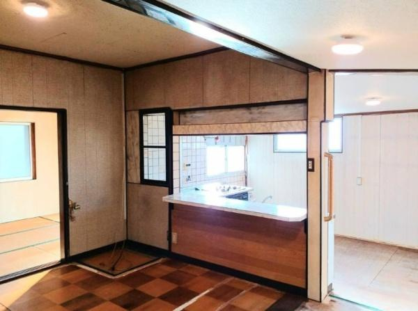 和歌山市内原　中古戸建の居間・リビング