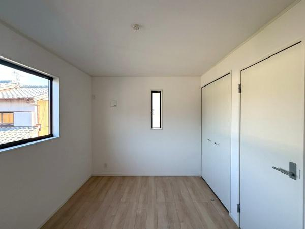 和歌山市和歌川町　第1-1号棟の洋室