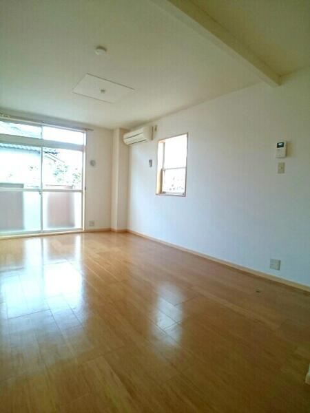 メゾンＭＫの居間・リビング